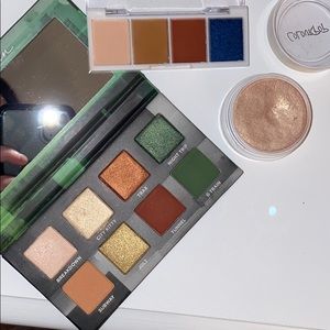 Eyeshadow/highlight bundle